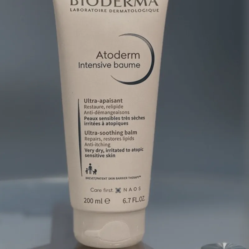 Bálsamo Bioderma Atoderm, disponible en la clínica